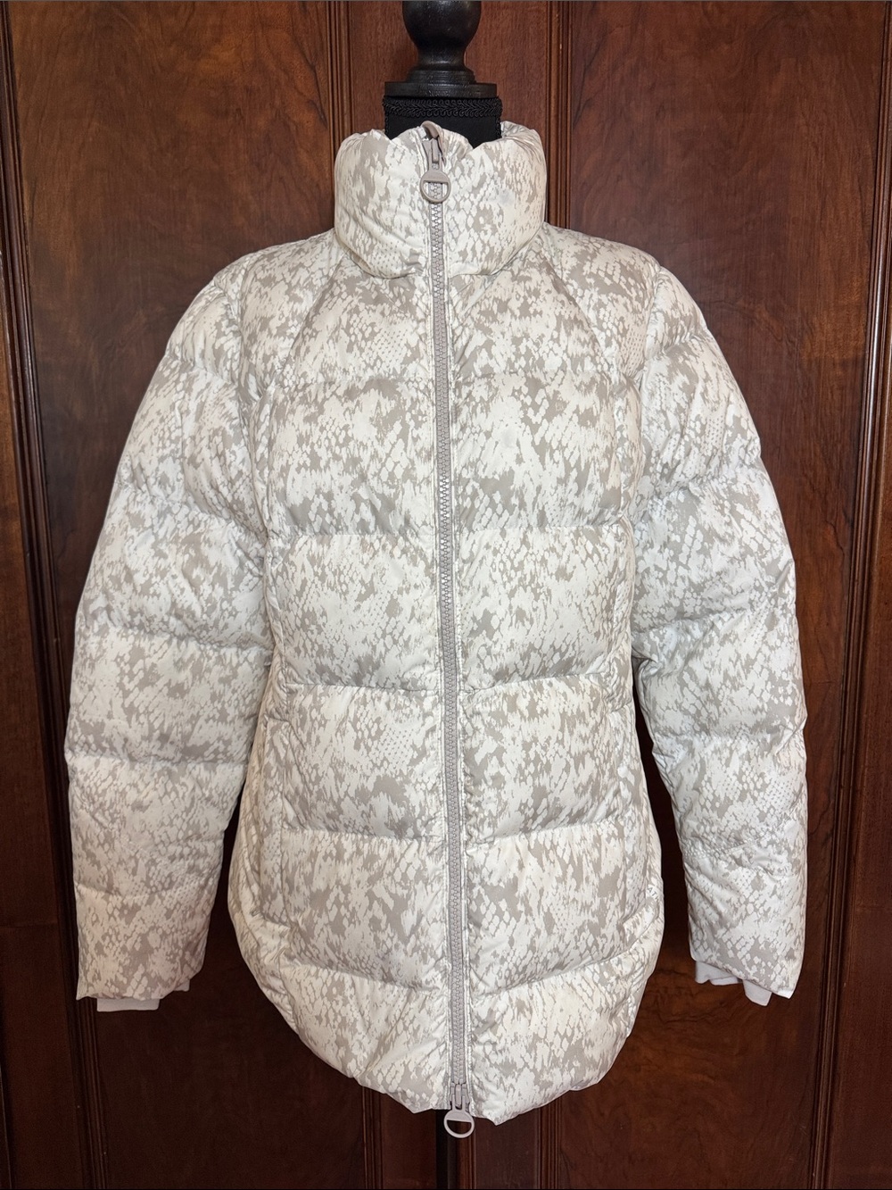 Athleta Puffer Coat in Light Taupe and White